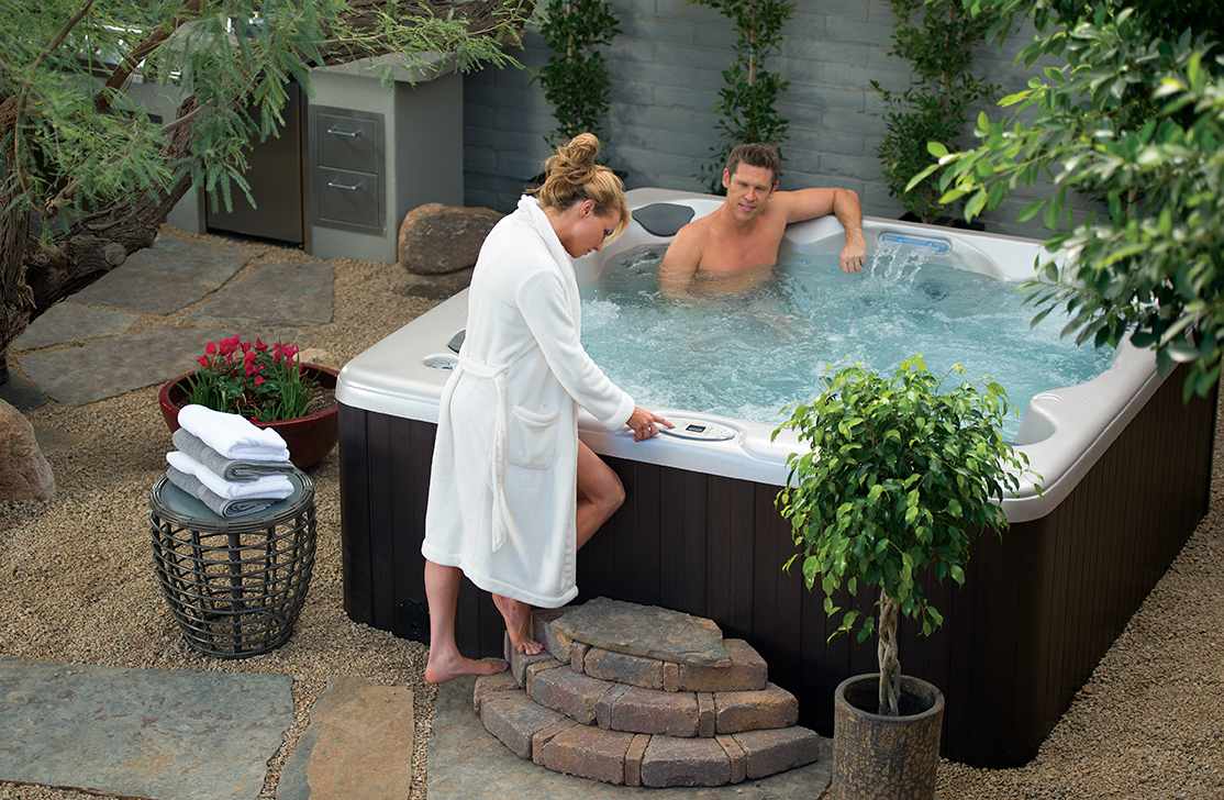Steel Frame Hot Tub