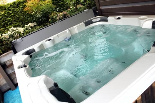 What to Look for in a Used Hot Tub - RnR Hot Tubs and Spa - Used Hot Tubs Calgary