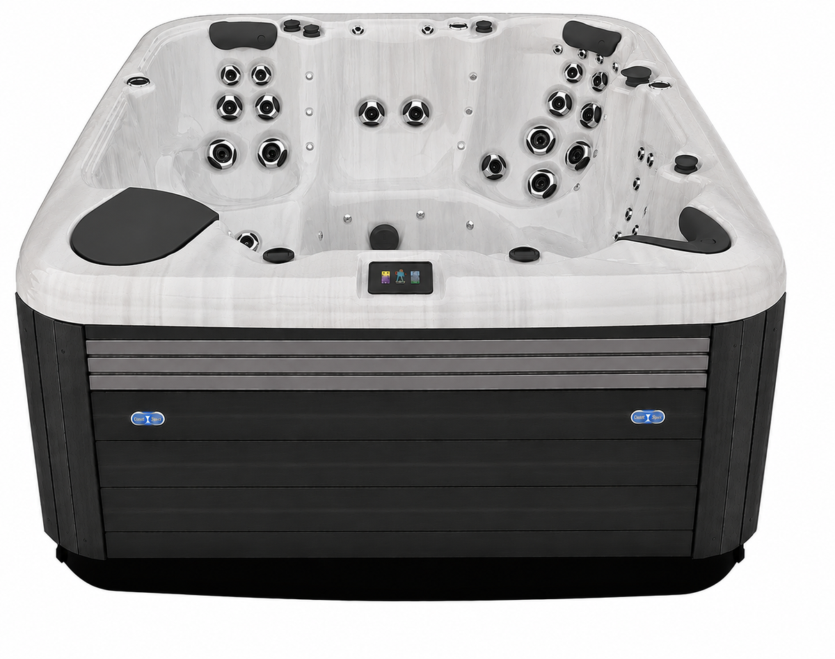 Luxe Hot Tub - VitaSpa - Maax Spas