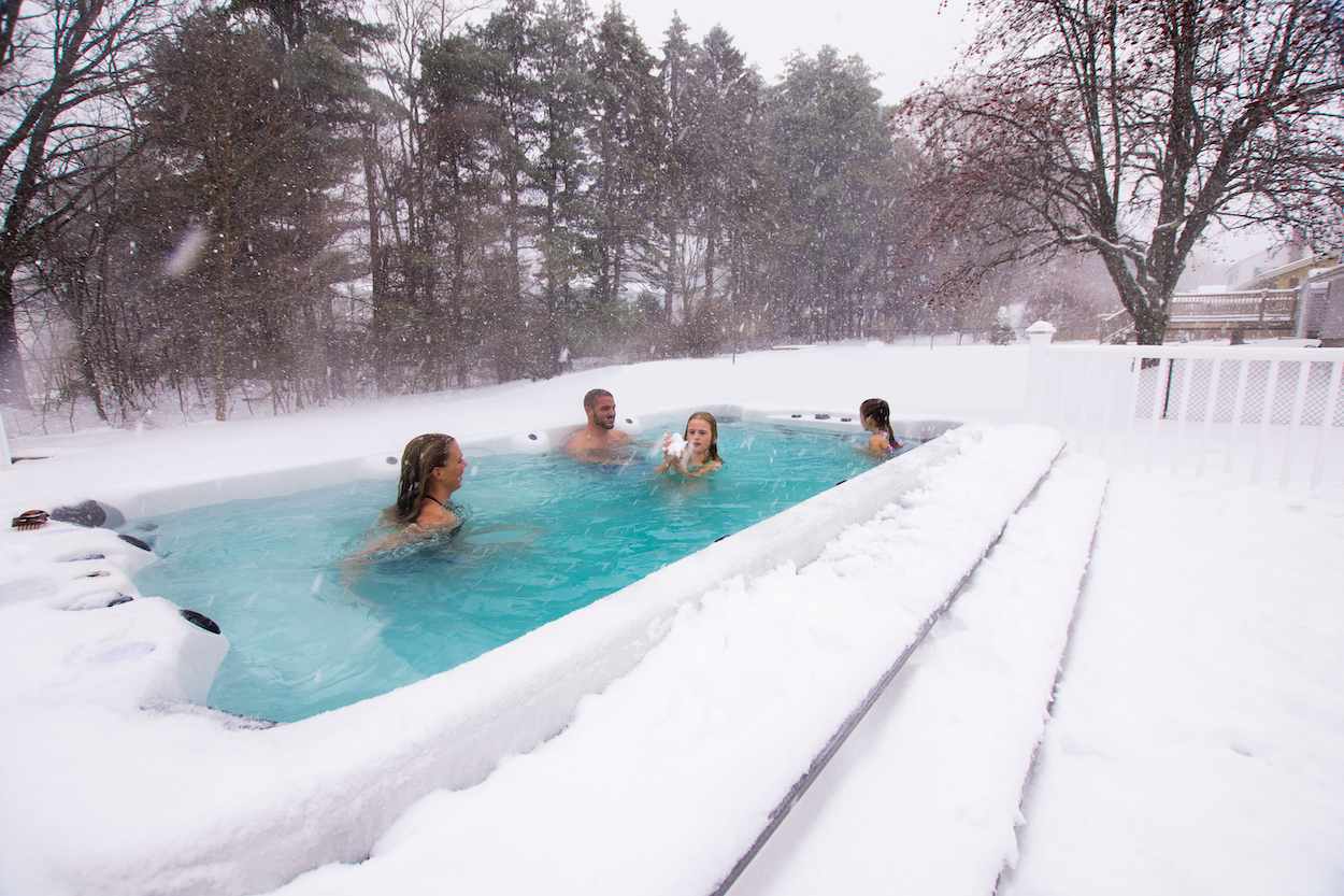 Hot Tubs for Cold Weather Conditions